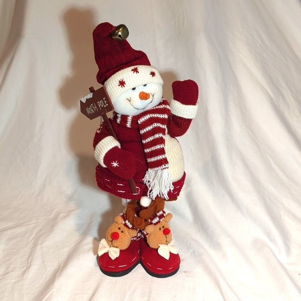 Houston Harvest Gifts Plush Standing SnowmFestive  Holiday Decoration